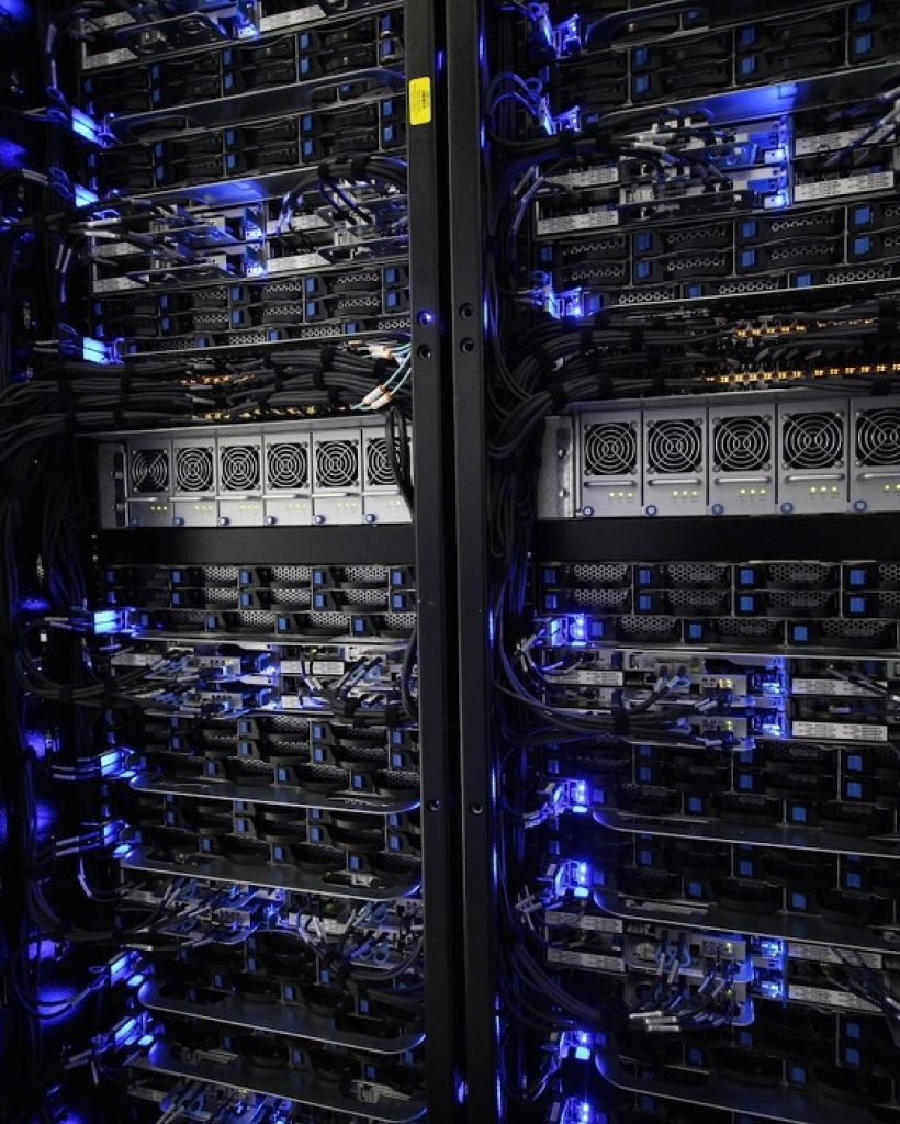 servers-infrastructure-l